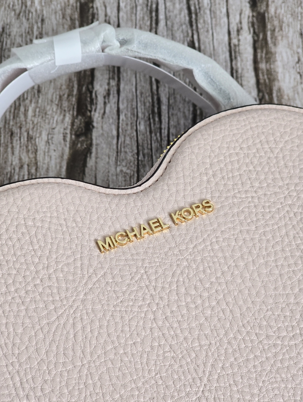 *NWT* MICHAEL KORS Outlet Jet Set Small Heart Crossbody Bag - Picture 7 of 8
